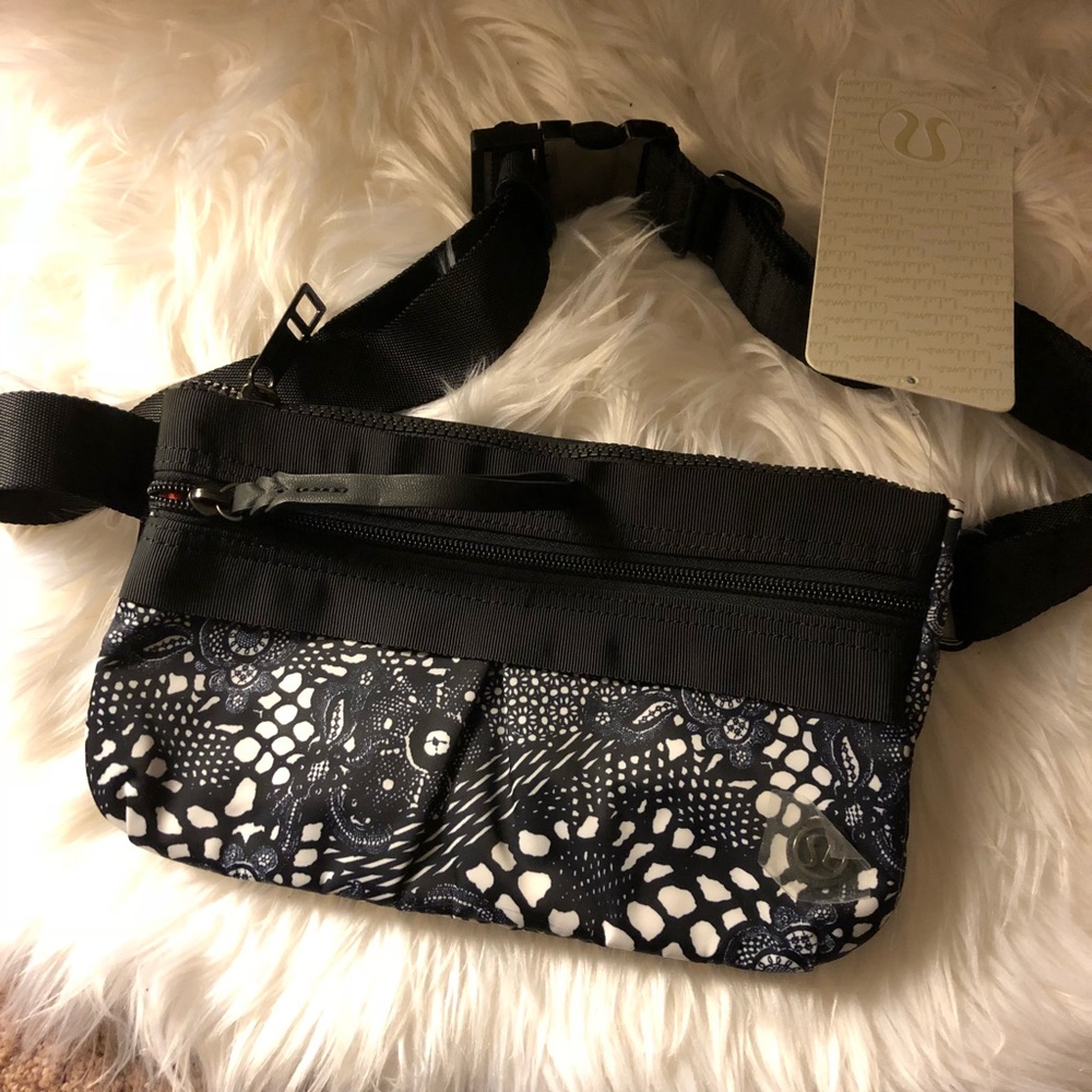 Lululemon | Free Spirit Bag